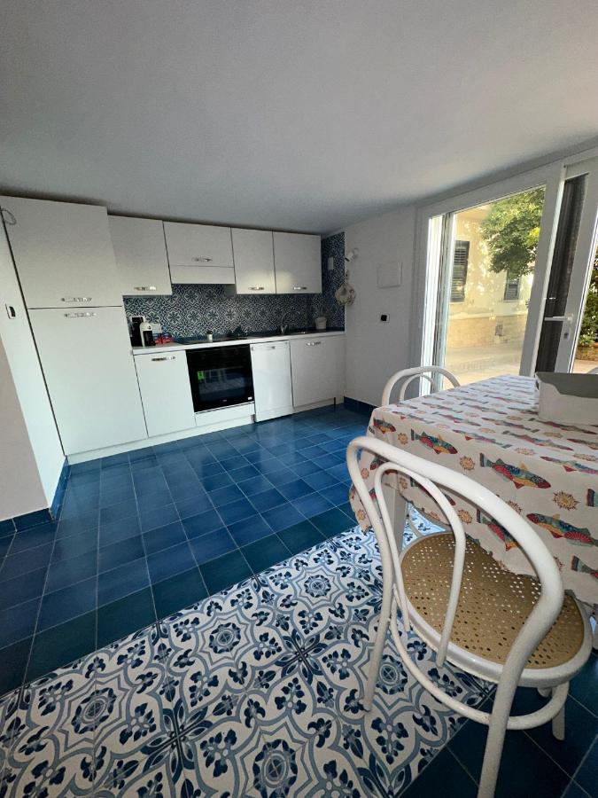 Il Viandante Sul Mare Apartment Salerno Bagian luar foto