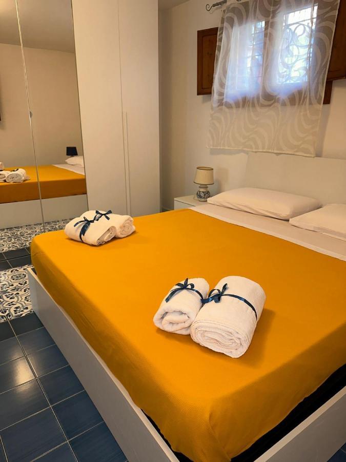 Il Viandante Sul Mare Apartment Salerno Bagian luar foto