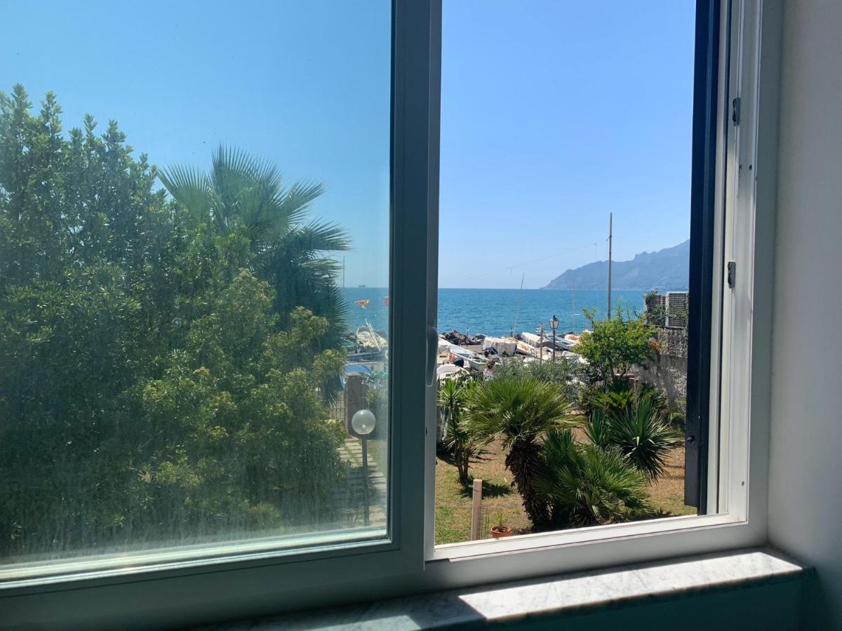 Il Viandante Sul Mare Apartment Salerno Bagian luar foto